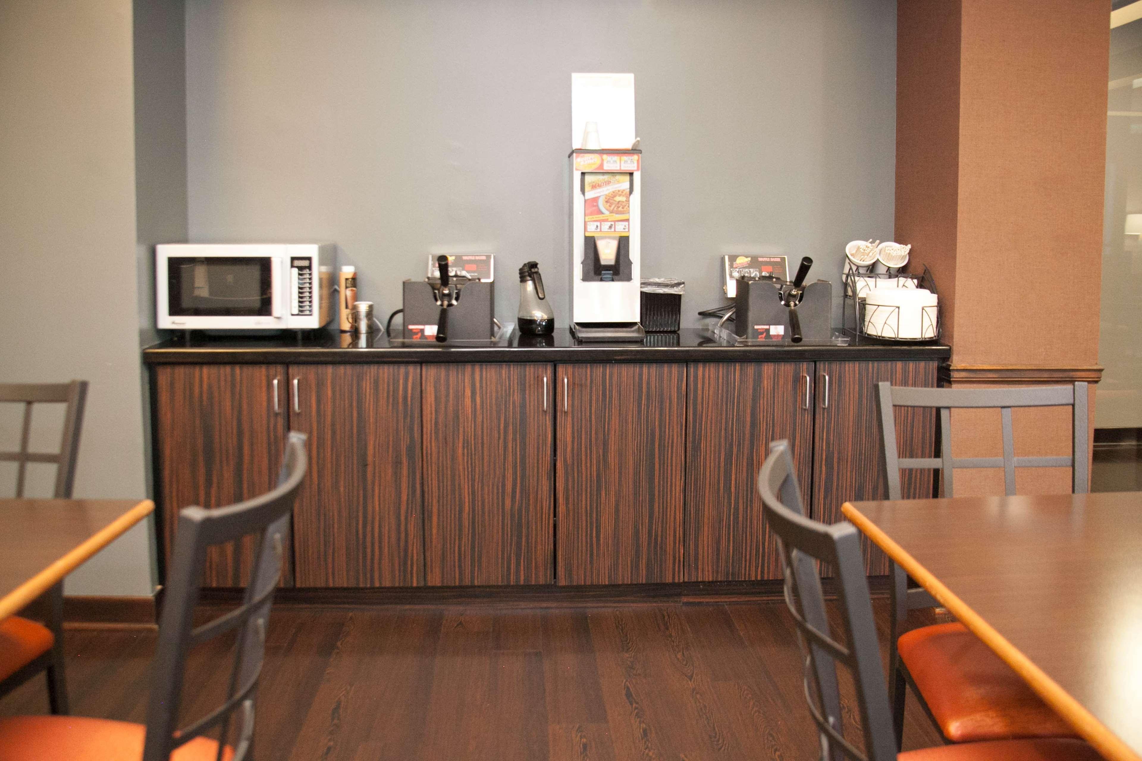 Best Western Plus Olathe Hotel Esterno foto