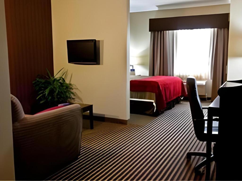 Best Western Plus Olathe Hotel Esterno foto
