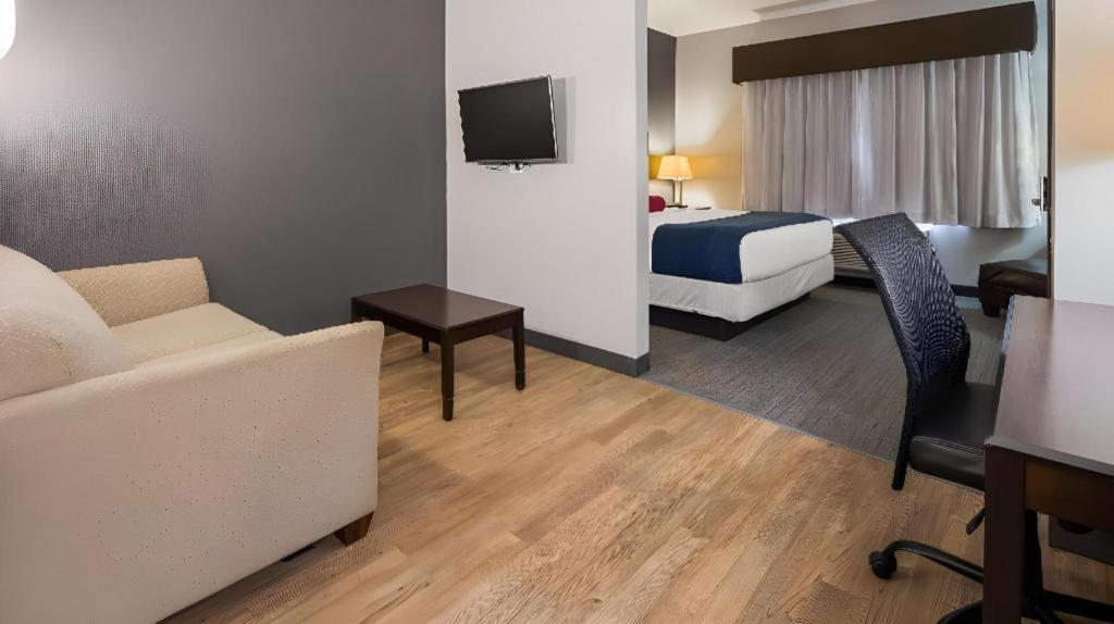Best Western Plus Olathe Hotel Esterno foto
