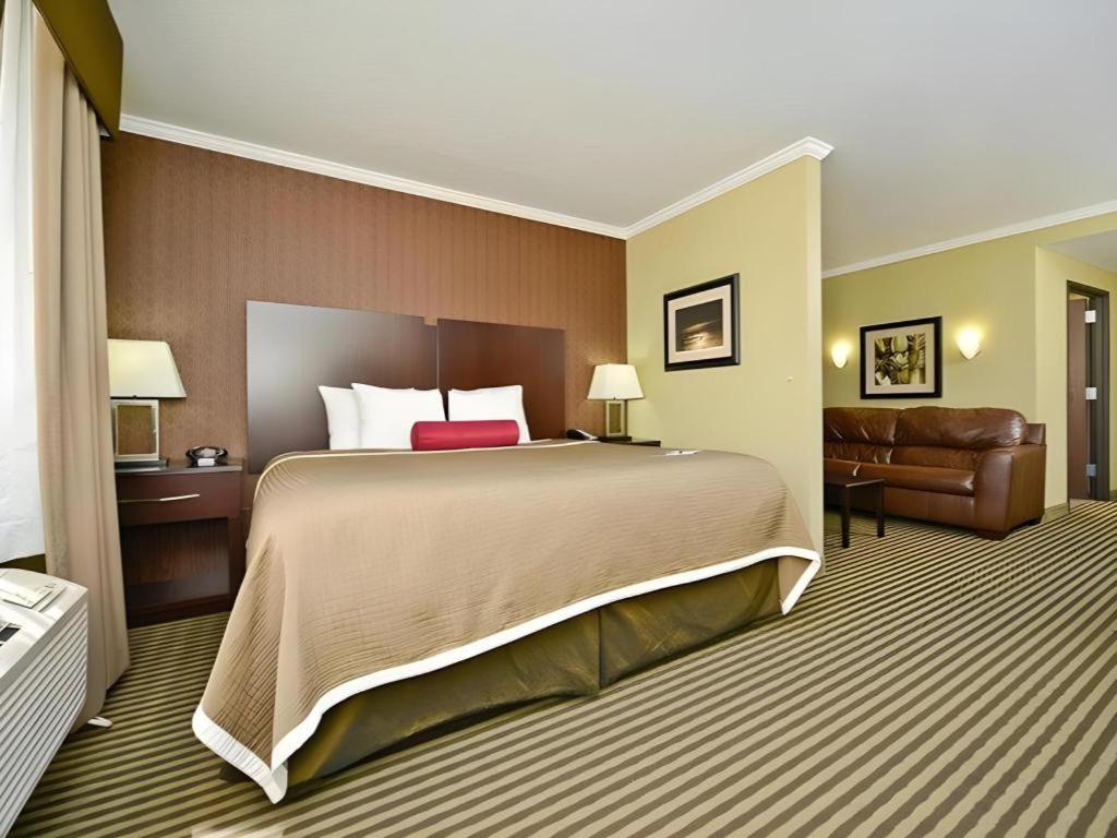 Best Western Plus Olathe Hotel Esterno foto
