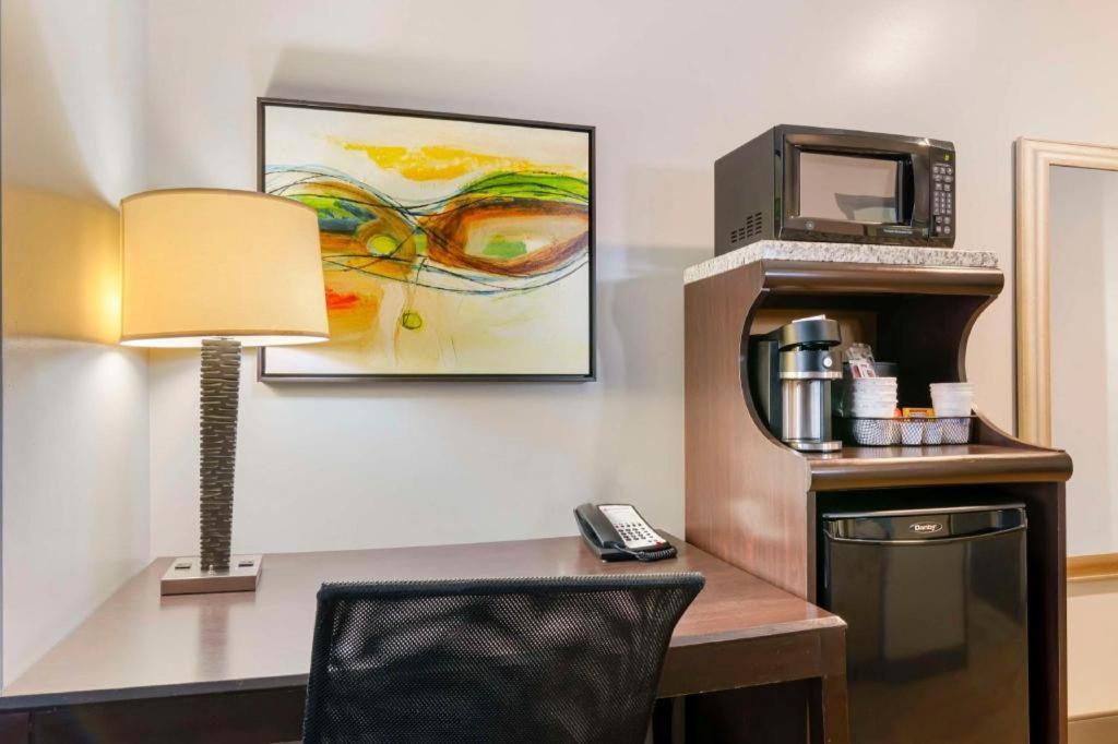 Best Western Plus Olathe Hotel Esterno foto