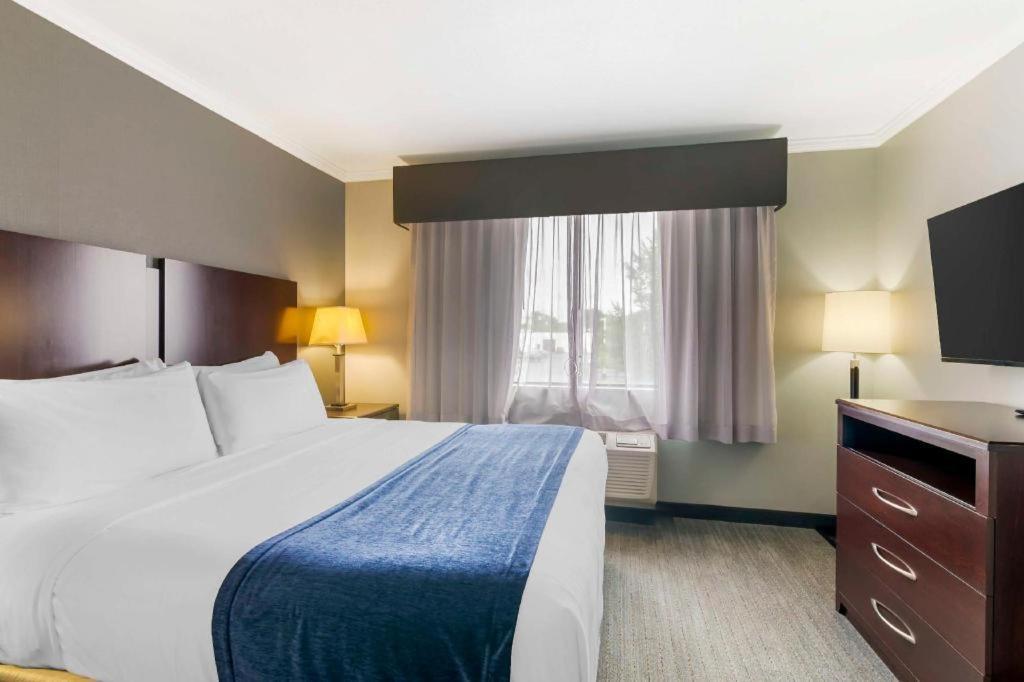 Best Western Plus Olathe Hotel Esterno foto