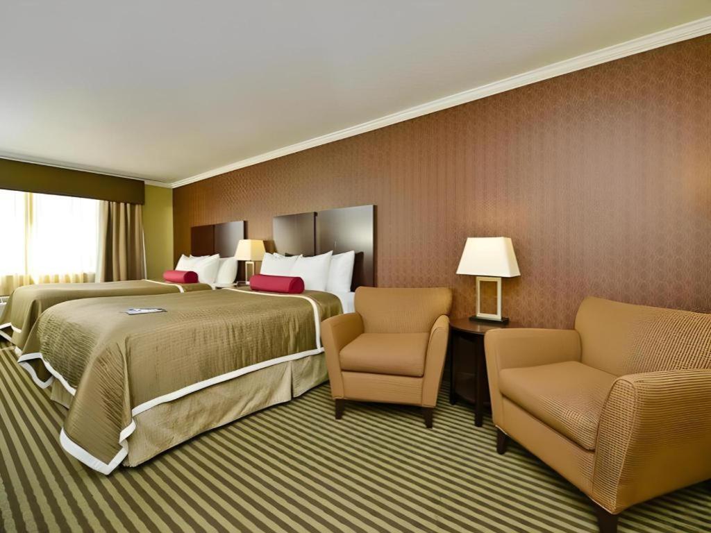 Best Western Plus Olathe Hotel Esterno foto